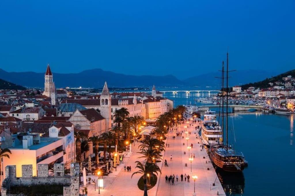 Bird View Apartment Carlissima Trogir Eksteriør billede