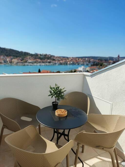 Bird View Apartment Carlissima Trogir Eksteriør billede